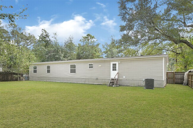 Foto del edificio - 18565 Huckleberry Ln