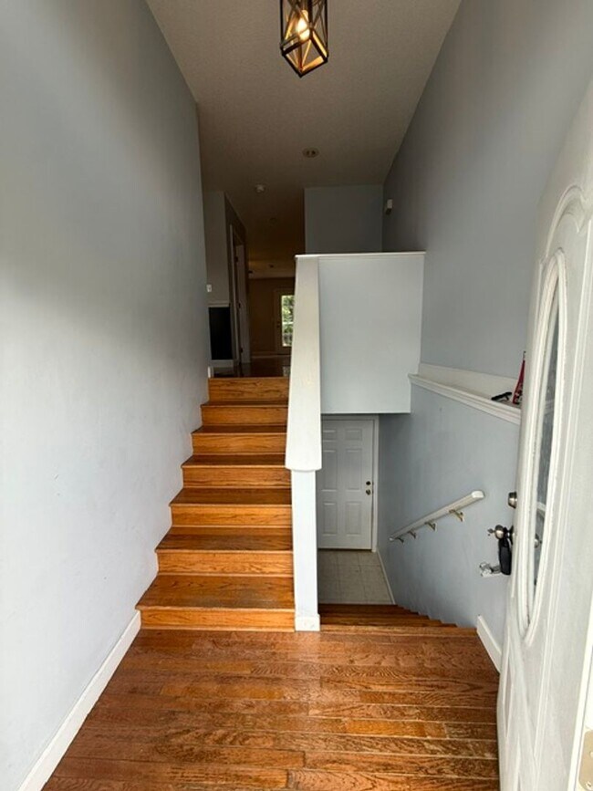 Foto del edificio - Worry free living, brick condo in Jonesborough!