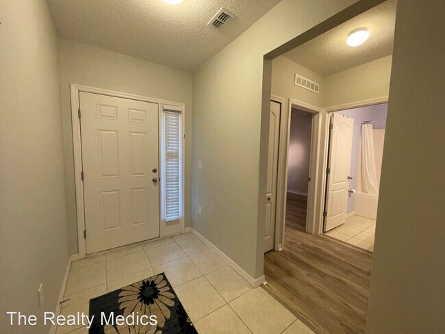 Building Photo - 3 br, 2 bath House - 952 Ambergate St