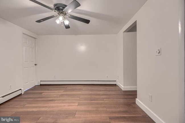 Building Photo - 1703 Roland Ave