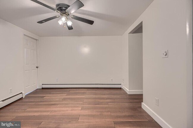 Foto del edificio - 1703 Roland Ave