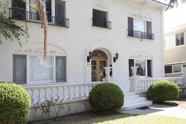 Foto del edificio - 915 Lincoln Blvd