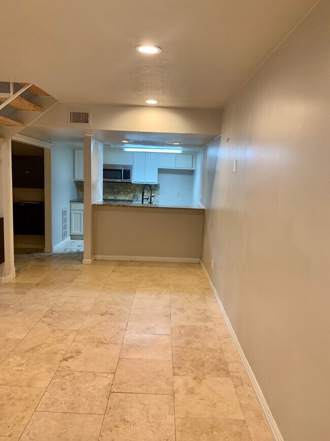 3121 Park Ln, 1107, Dallas, TX 75220 Townhome Rentals in Dallas TX