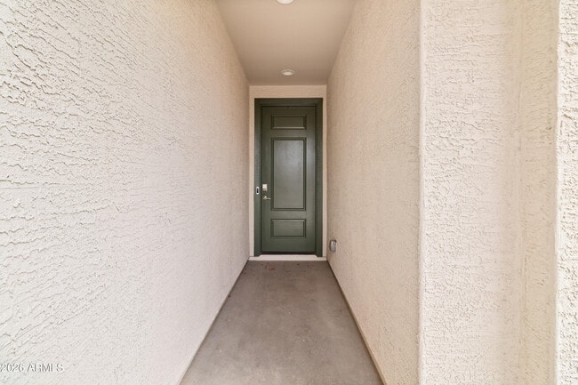 Building Photo - 3236 Juniper Cyn Dr