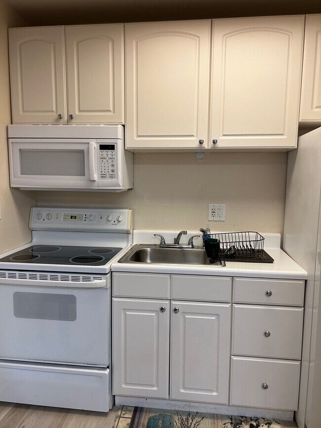 cocina - 630 NW 7th Ave