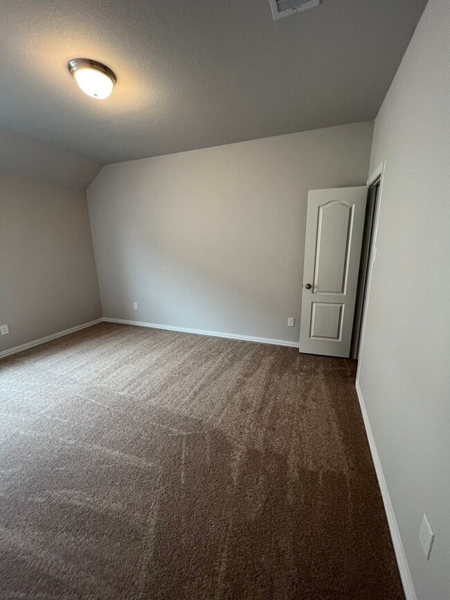 Building Photo - 15446 Islandview Ln