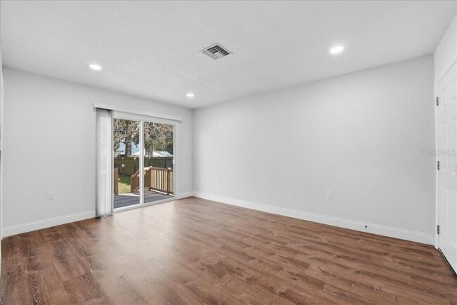 Foto del edificio - 2805 Mayer St