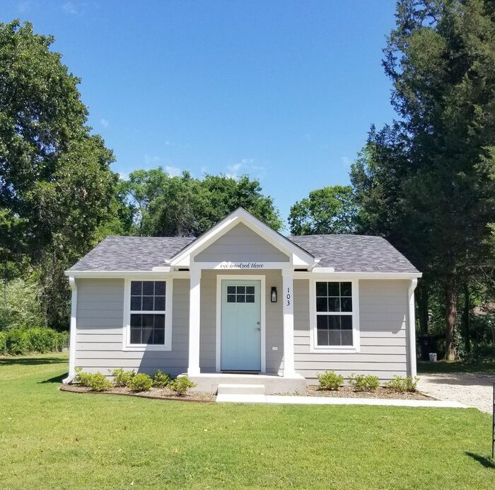 Fully Remodeled 3 Bedroom, 2 Bath House! House for Rent in Arp, TX