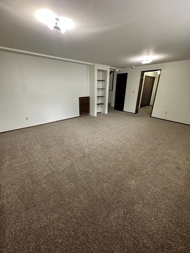 Foto del edificio - 3210-3212 S Gillis Rd