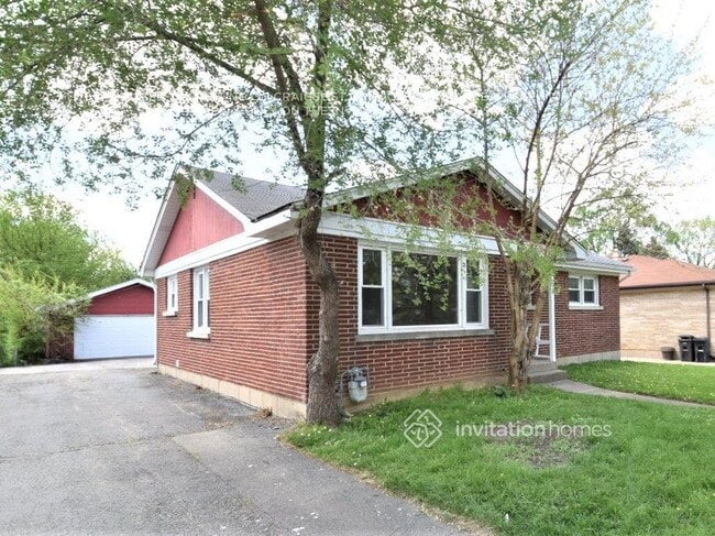 Building Photo - 274 James Ave