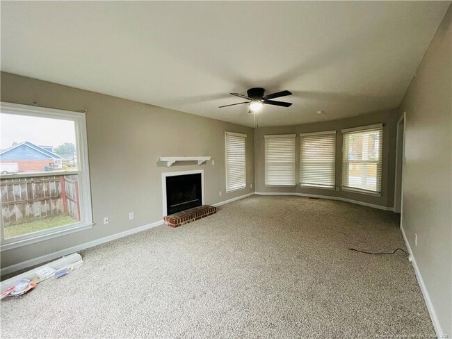 Building Photo - 5767 Pepperbush Dr