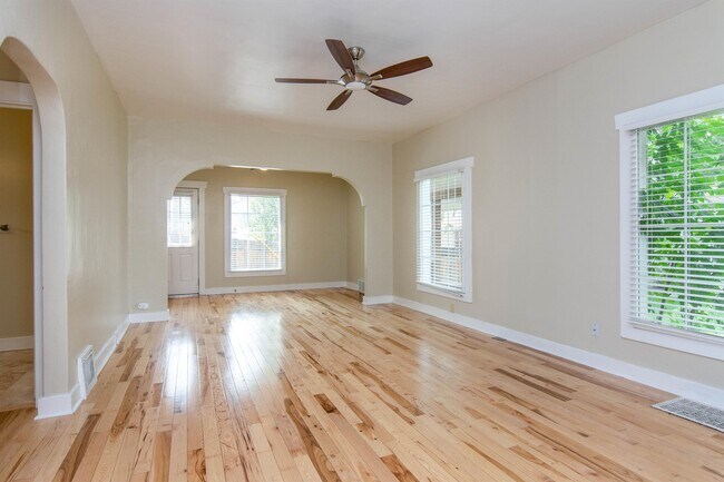 Building Photo - 233 S 900 E