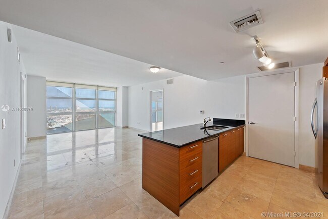 Building Photo - 50 Biscayne Blvd
