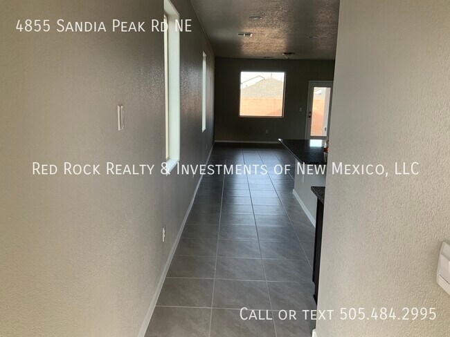 Building Photo - Amazing New Construction in Rio Rancho!