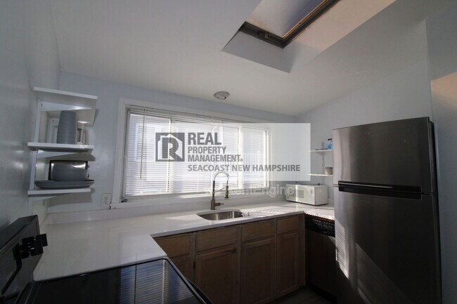 Foto del edificio - 4 Ashworth Ave