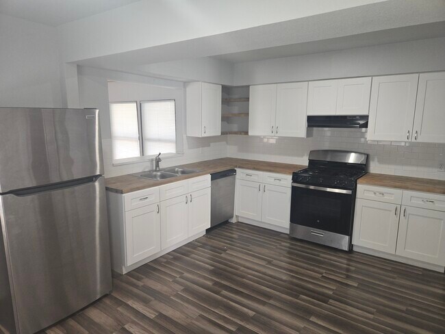 Foto del edificio - 303 E Amber St