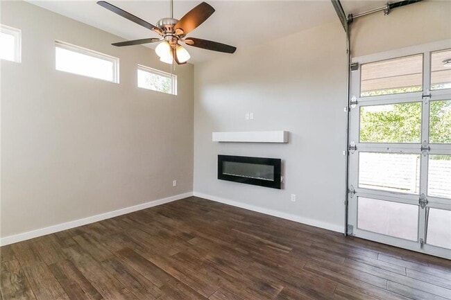 Building Photo - 11307 Paradise Out Ln