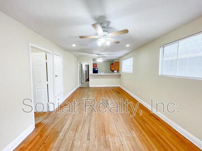 Foto del edificio - 2604A Franklin Ave