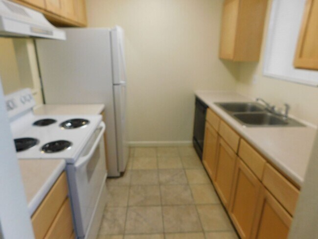 Foto del edificio - Charming 2-Bed Condo Near CMU & St. Mary’s...