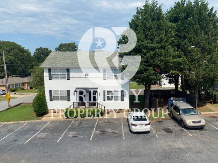35 Allendale Ln, Greenville, SC 29607 Townhome Rentals in Greenville