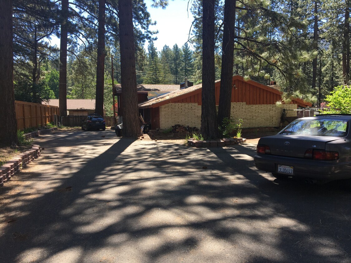 179 Pine Ridge Dr, Stateline, NV 89449 House Rental in Stateline, NV