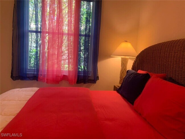 Foto del edificio - 8906 Lely Island Cir