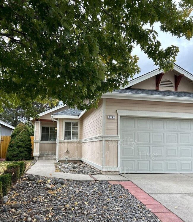 Building Photo - 1742 Sierra Highlands Dr