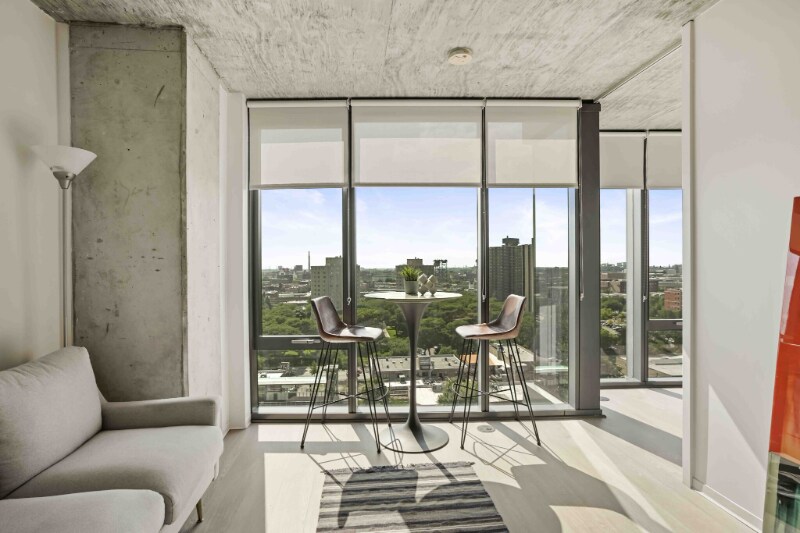 Foto principal - 2116 S Wabash Ave