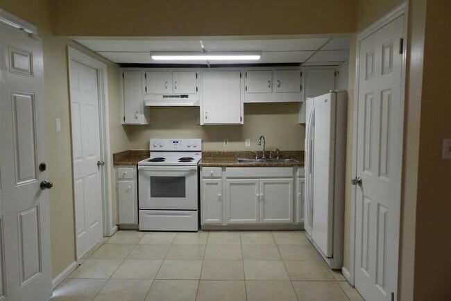 Building Photo - 3034 Wahnish Way