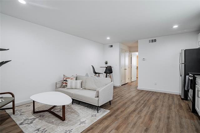 Foto del edificio - 125 E 8th St