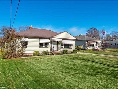 Building Photo - 10940 Meadowbrook Dr