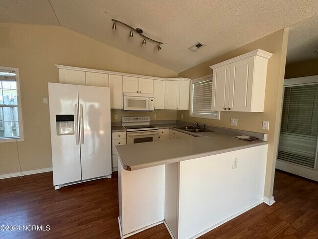 Foto del edificio - 7405 Milan Ct