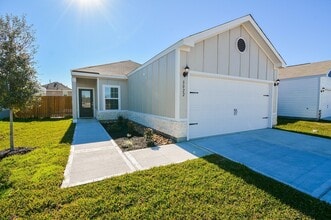 Building Photo - 8022 Burnt Orchid Dr