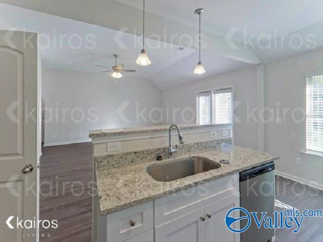 Building Photo - 816 Heather Dr