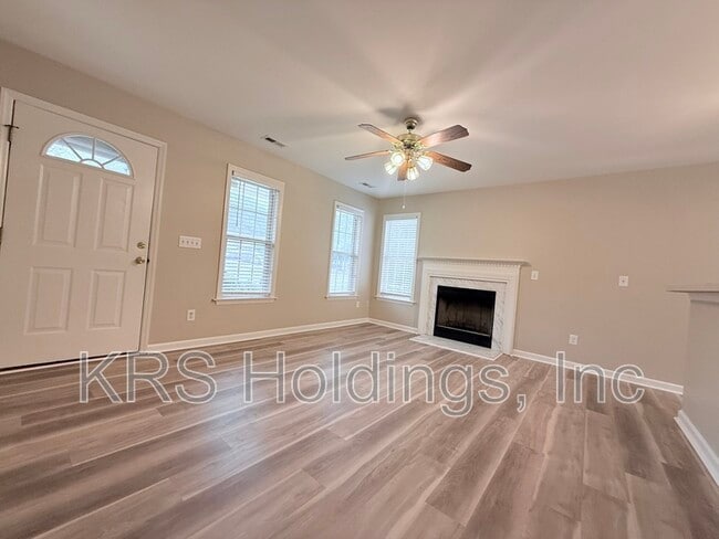 Building Photo - 613 Flaherty Ave