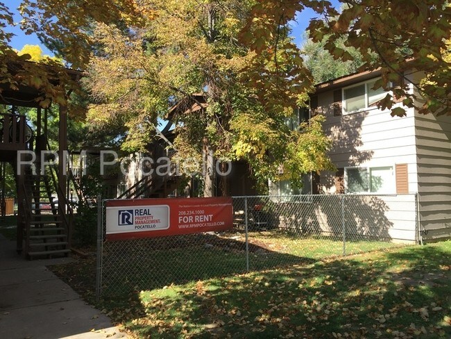 Building Photo - 1227 S 4th Ave