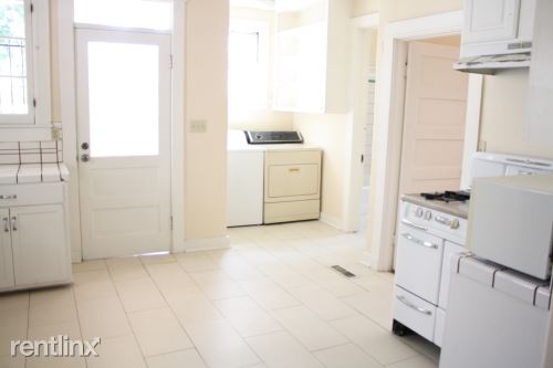 Foto principal - 956 W 23rd St