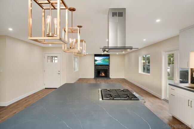 Foto del edificio - 5961 Camber Dr