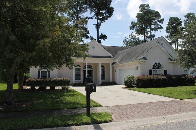 Foto del edificio - 3 Gables Ln