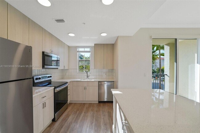 Foto del edificio - 10170 SW 7th St