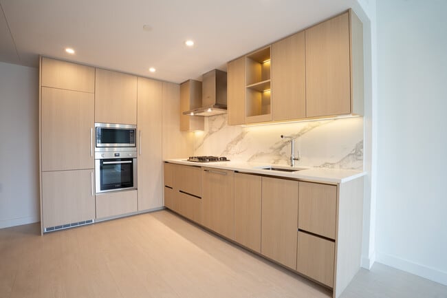 Building Photo - 2503-13778 100 Avenue