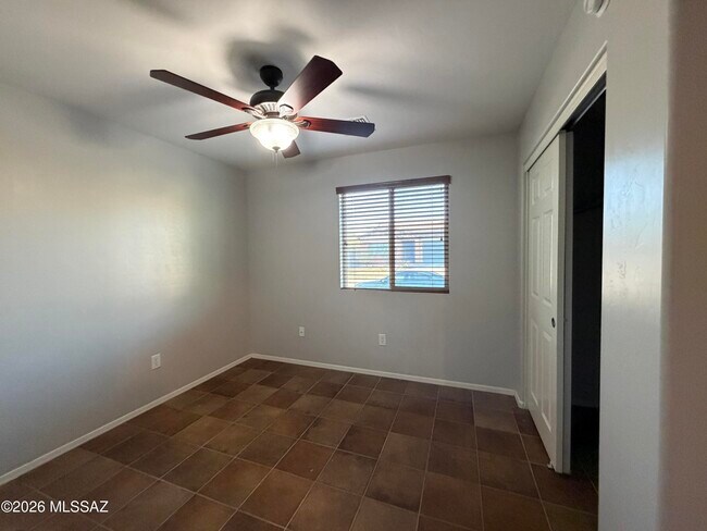 Building Photo - 8969 N Country Home Ln