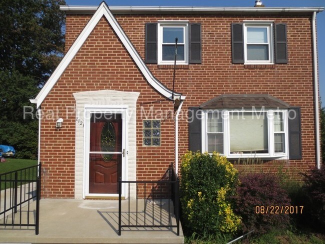 Foto del edificio - 8121 Analee Ave