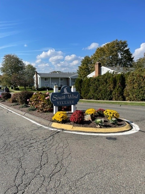 Foto del edificio - 30 Carriage Dr