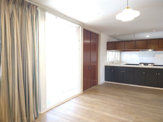 Foto del edificio - 3319 Metairie Ct