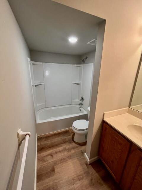Foto del edificio - 3794 Lemay Village Ln