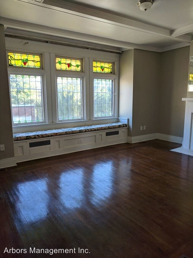 Building Photo - 74 N Euclid Ave