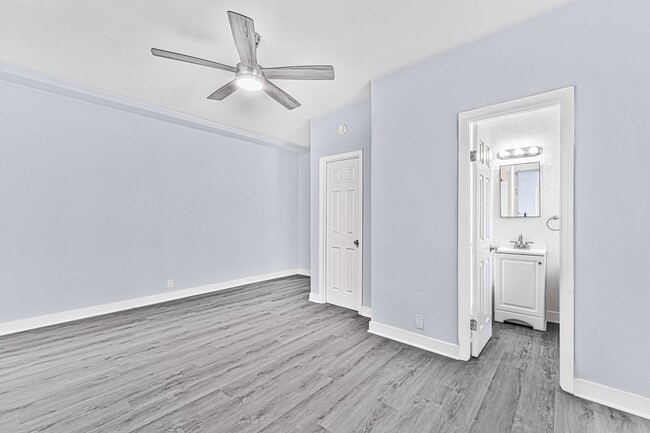 Foto del edificio - 1711 E Appleton St