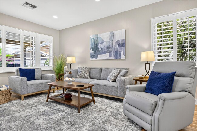 Foto del edificio - 78724 Palm Tree Ave
