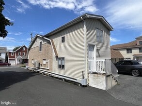 Building Photo - 353 Savannah Rd